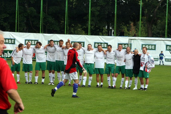 Mertesacker Pocher Lahm   137.jpg - Foto: Stefan Kamer